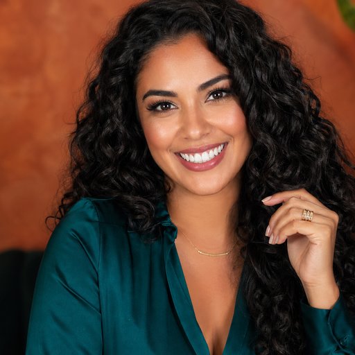 Karla — Sales Advisor